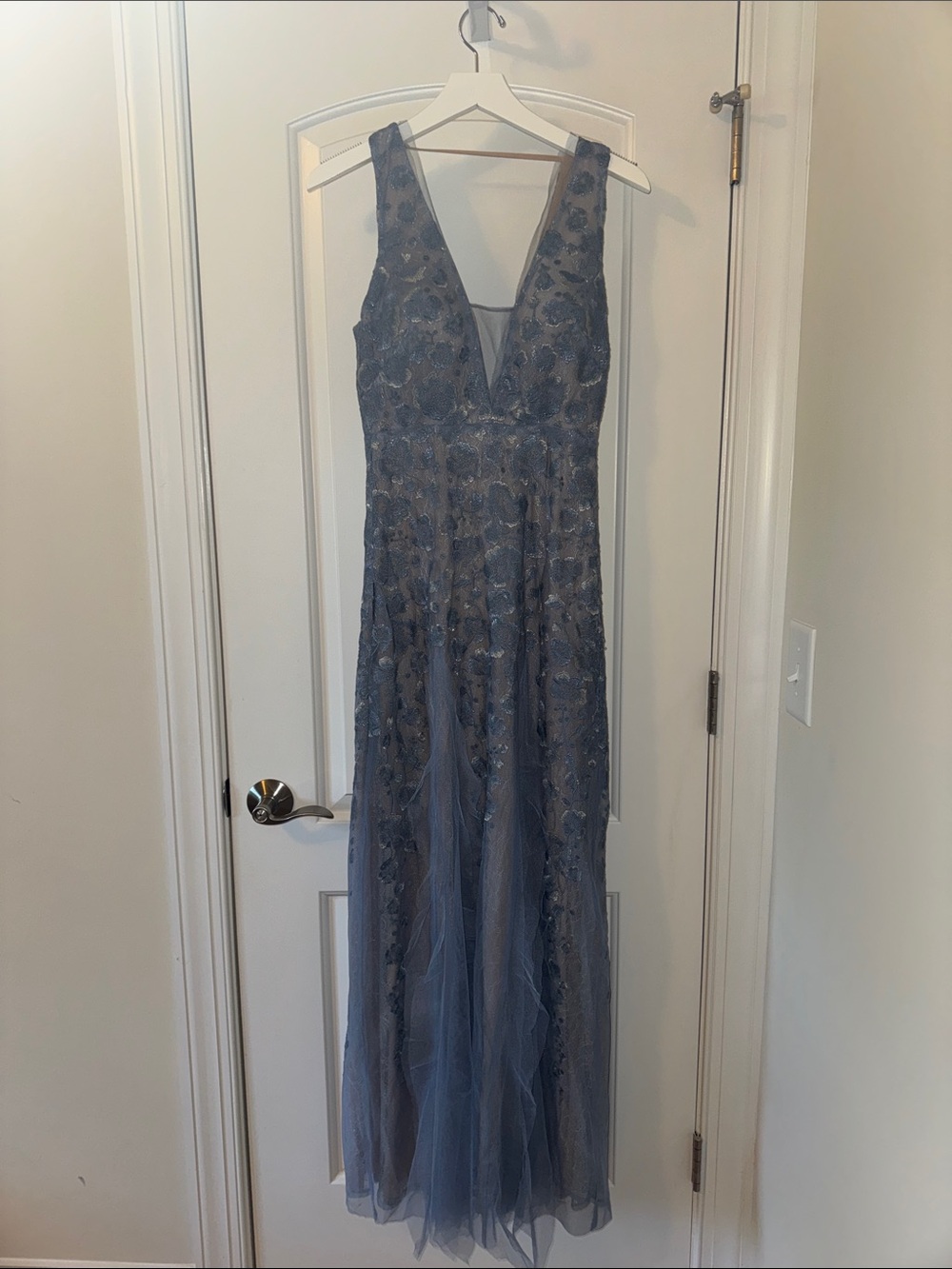 BCBGMaxAzria Slate Blue V-Neck Lace Appliqué Maxi Dress
